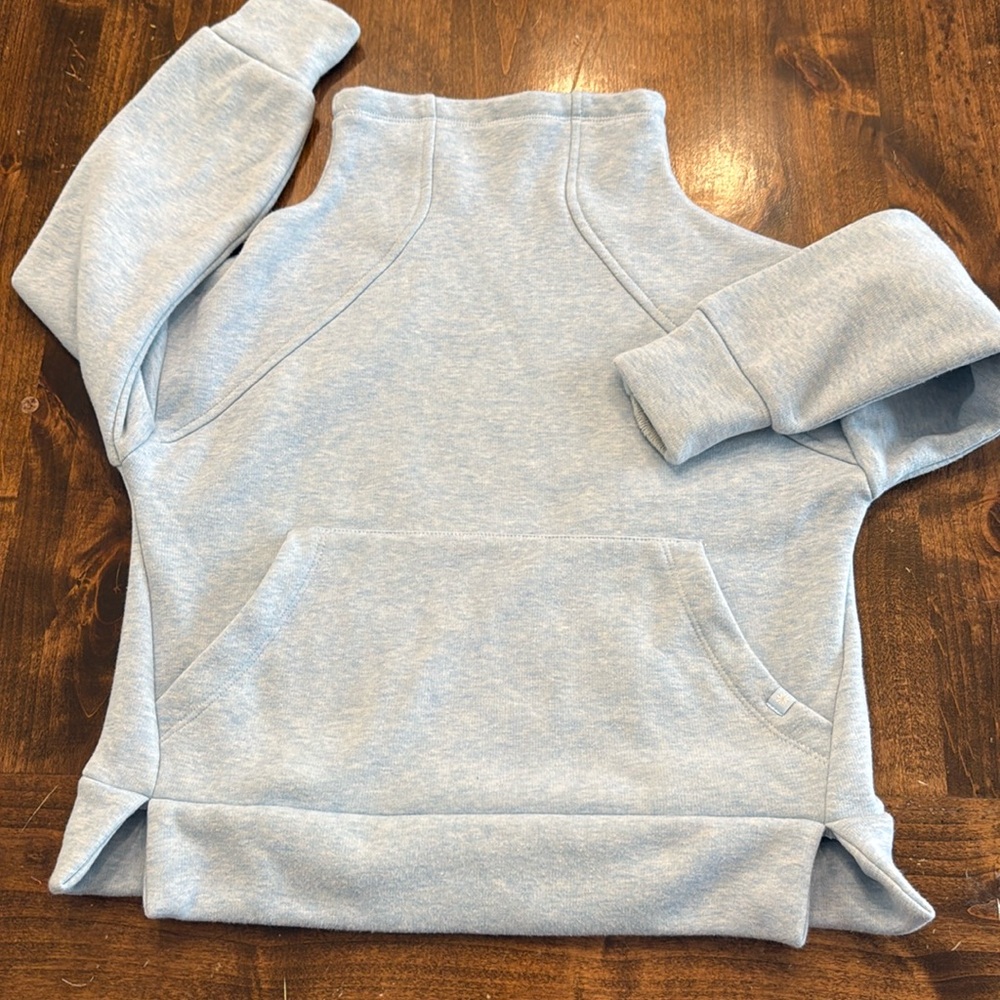 Athleta girl super soft pullover size 7/s
